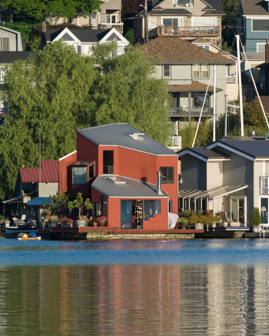 What Defines Houseboat Architecture?