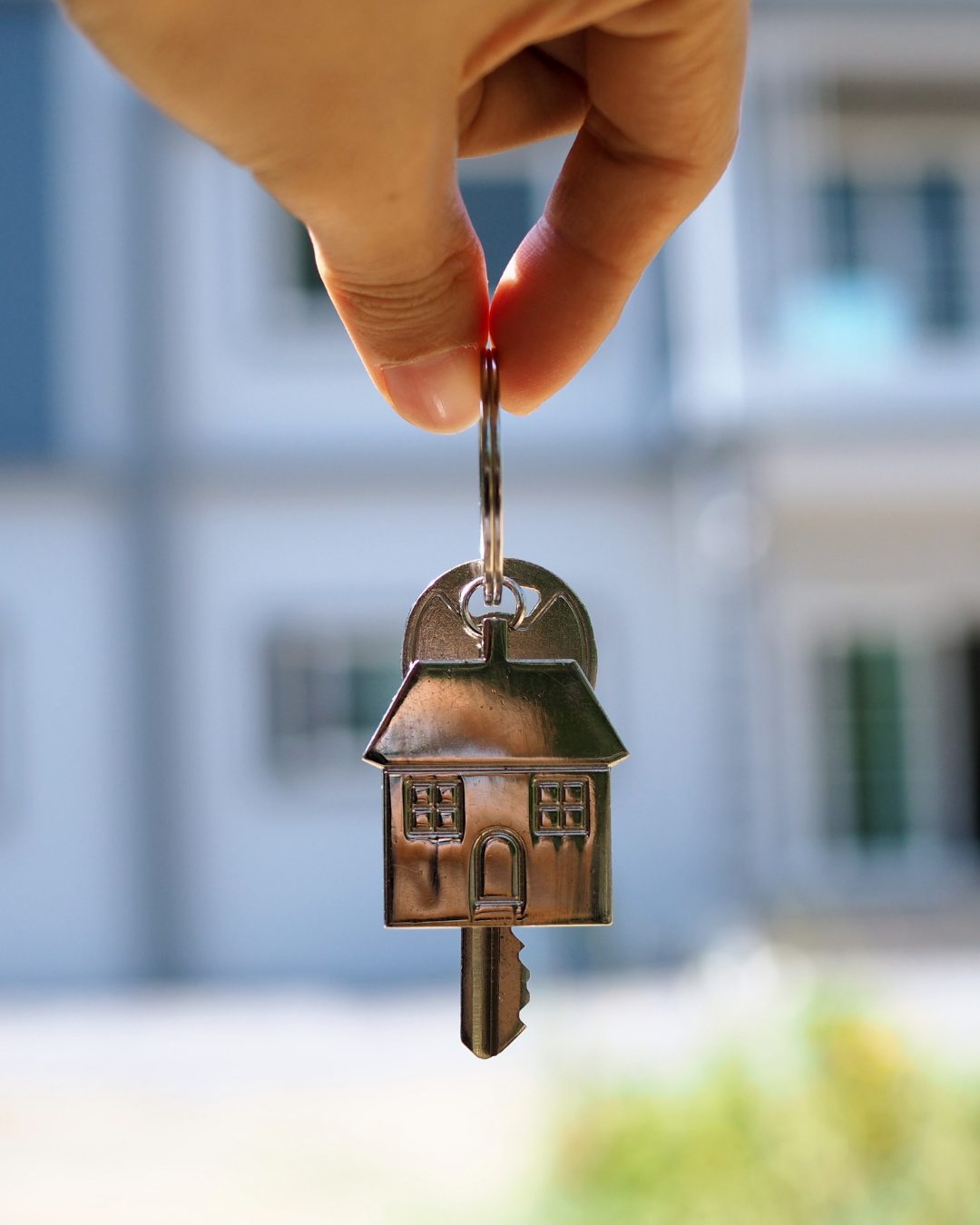 The Biggest Home Buying and Selling Mistakes (and How to Avoid Them)